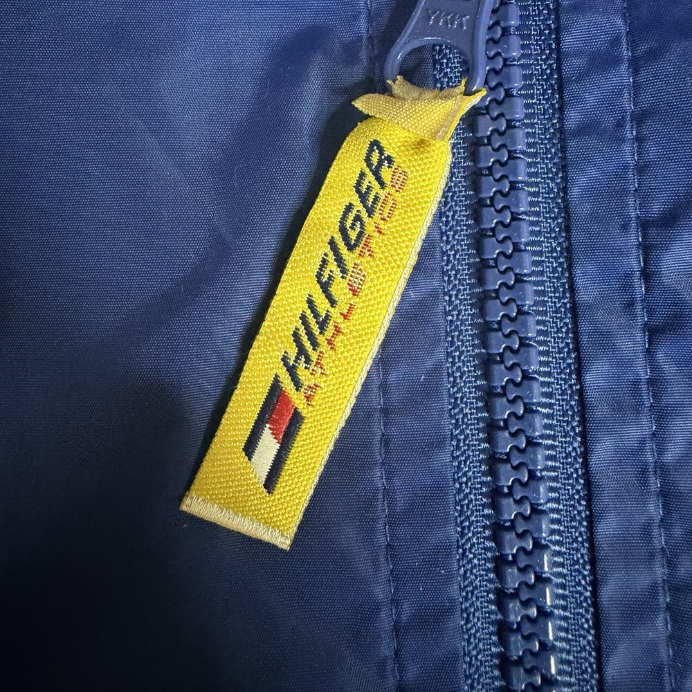 Hilfiger Athletics Vintage Men's Windbreaker Jacket Full Zip Nylon Blue Red M - Picture 2 of 10